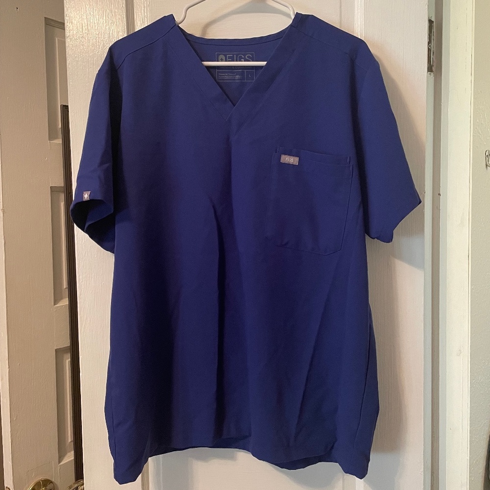 Figs Men's One Pocket Top